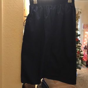 Dark blue scrub skirt w/ pockets